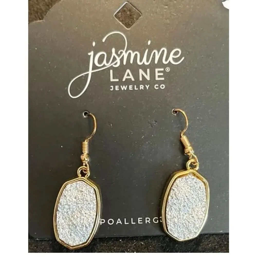 JASMINE LANE - 🎉HP🎉 3-Piece Fashion Jewelry Bundle/Earrings/Pendant/Bangle